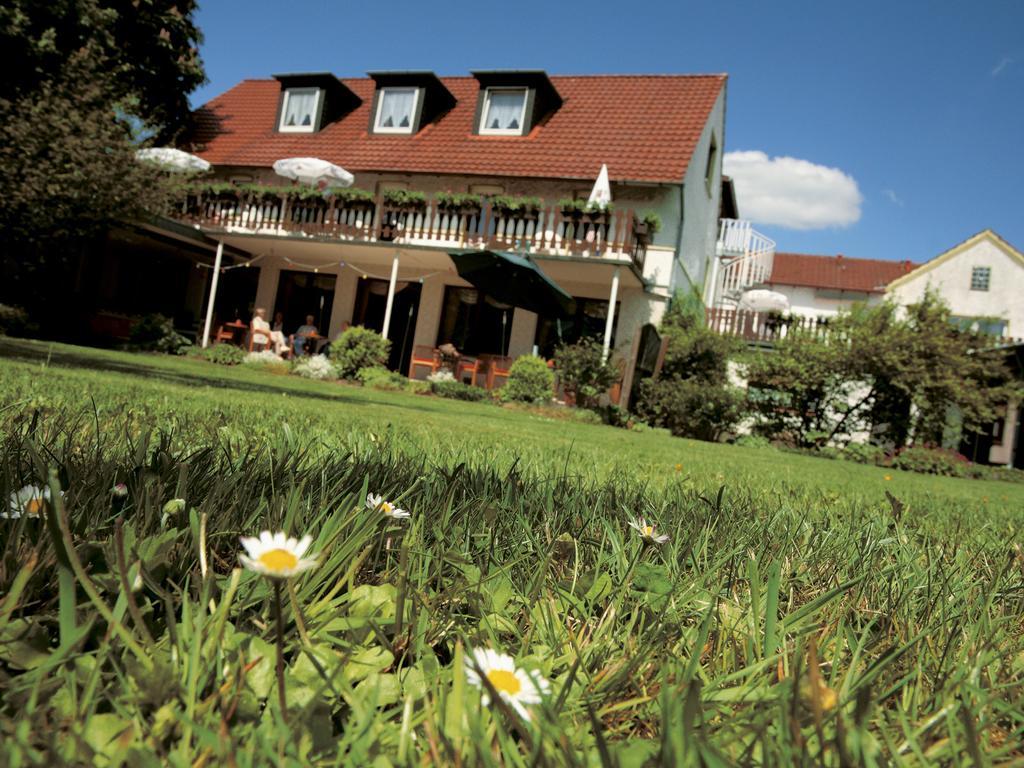 Kurhaus Pivittskrug Hotel Hille Exterior photo